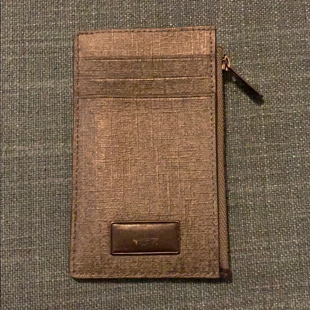 Tumi card case